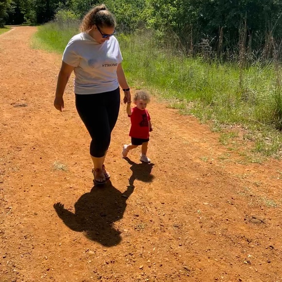 Meet your Posher, Betsy - Picture 2 of 7